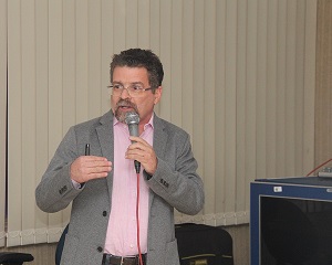 P Futuro 17-10-03 03